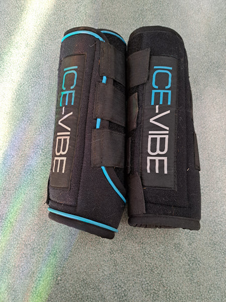 Ice Vibe Boots - Full