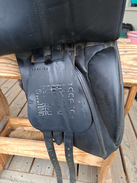 ON TRIAL 18" Stubben Scandica Dressage Saddle