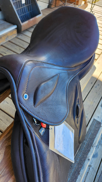 17" Stubben Phoenix Elite Jumping Saddle
