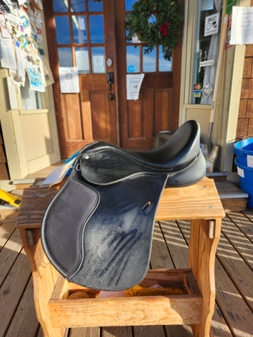 15" Wintec 250 All Purpose English Saddle