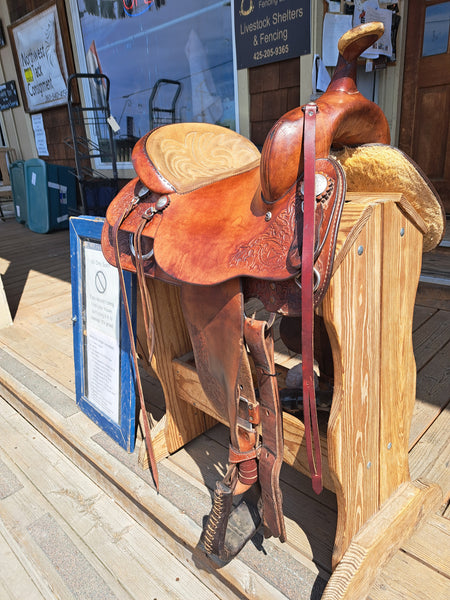 15" Crates Western Trail Saddle
