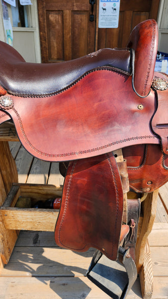 16.5" Tucker T59 Endurance Saddle