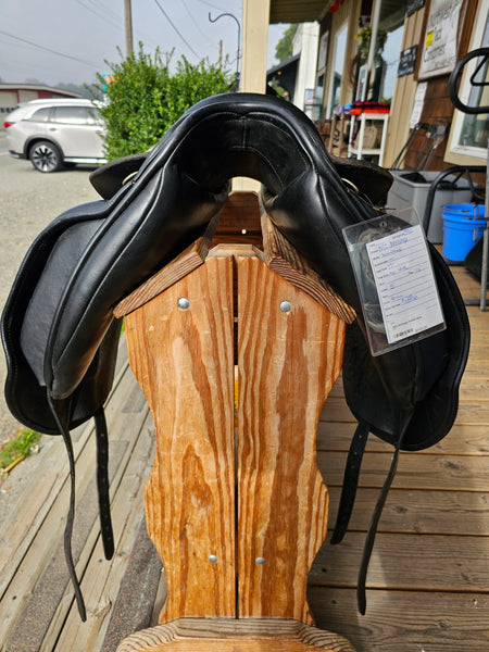 17" NSC Monoflap Dressage Saddle
