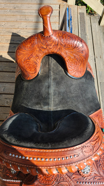 15" Circle J Treeless Barrel Saddle