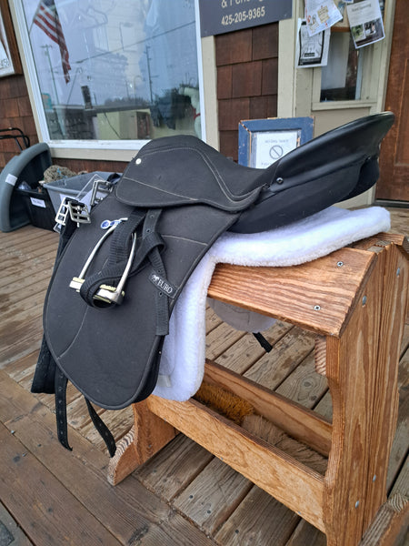 17.5" Euro Saddlery Dressage Saddle