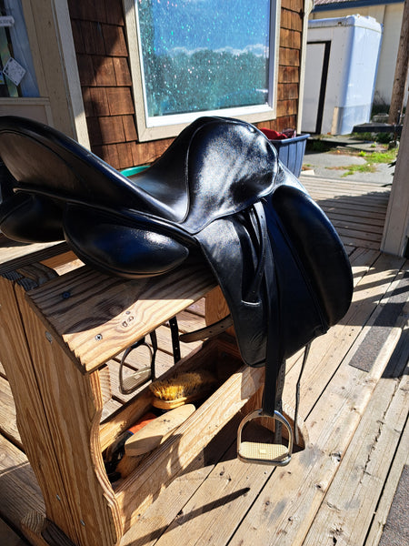 17.5" Equation Dressage Saddle