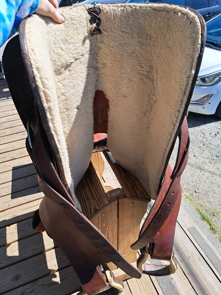 15.5" Simco Roping Saddle