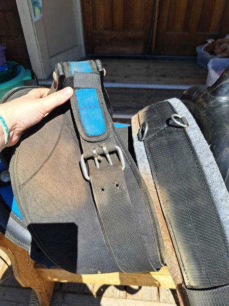 15" Abetta Synthetic Western Saddle