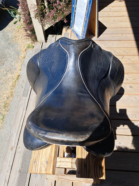 18.5" Borne Dressage Saddle