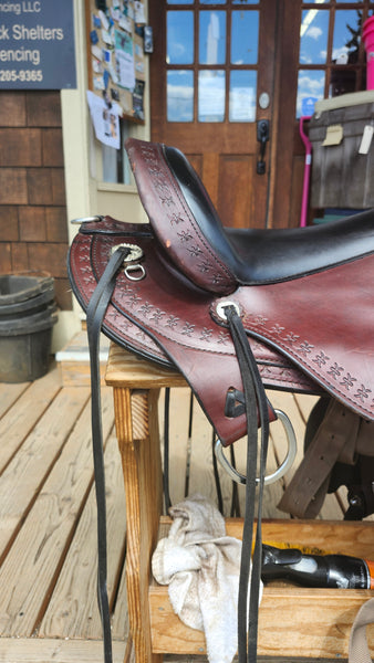 17" Circle Y Alabama Trail Gaiter saddle
