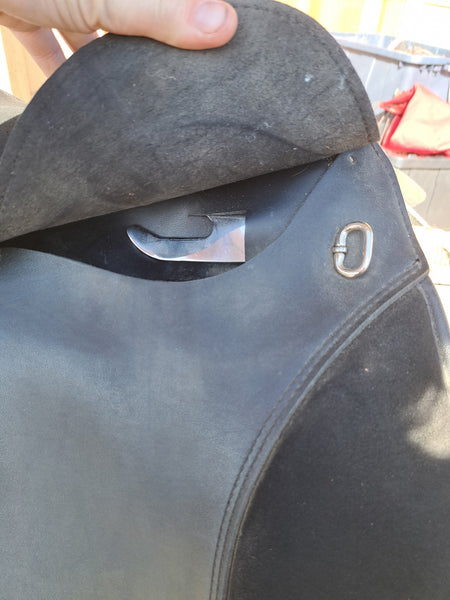 16.5" Thorowgood All Purpose English Saddle