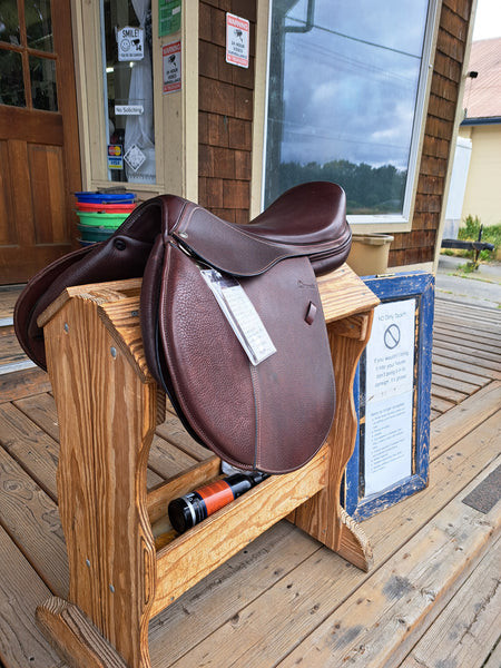 17.5" Dover Circuit Classic II Jumping Saddle