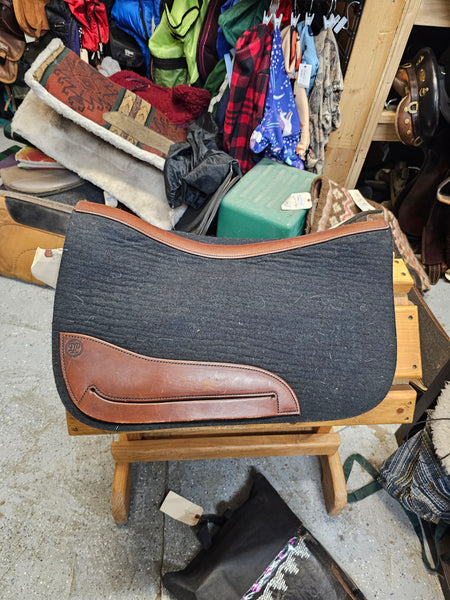 DP Saddlery felt pad