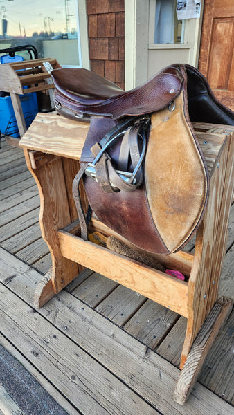 16.5" Courbette Derby Jump Saddle