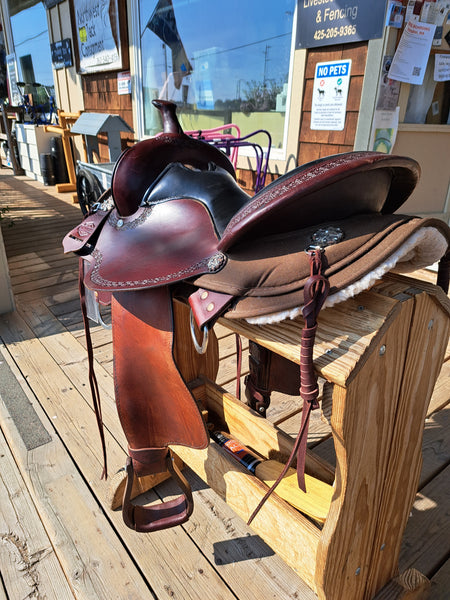 16" Circle Y High Horse Daisetta Trail Saddle