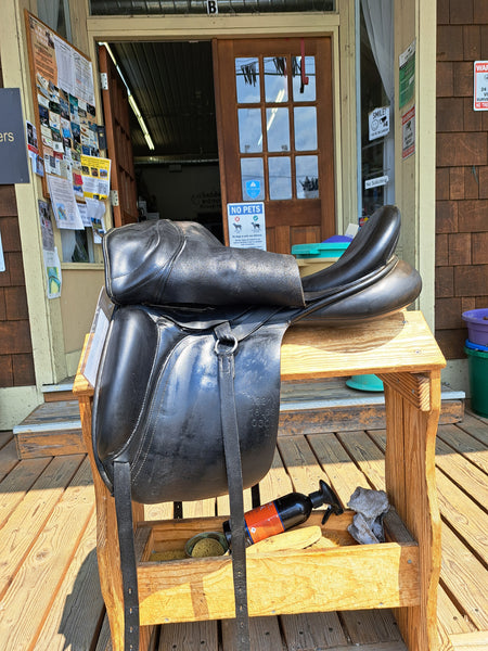 18.5" Custom Saddlery VLX Dressage Saddle
