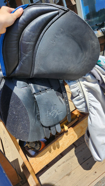 18" Loxley Bliss Jump Saddle