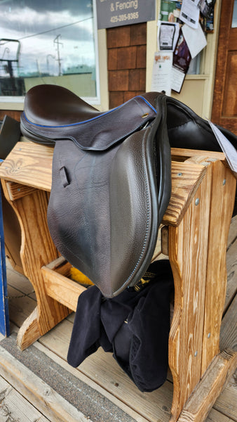 ON TRIAL 17" Black Country Solare Jumping Saddle