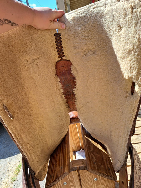 15" Hereford Textan Western Equitation