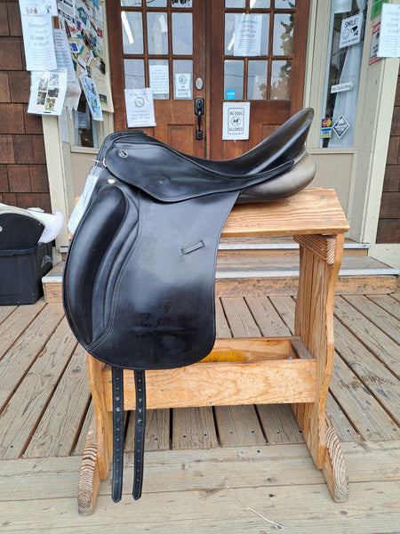 18" Kieffer Dressage Saddle