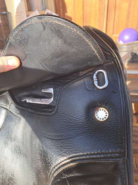 18" Prestige OptiMax Dressage Saddle
