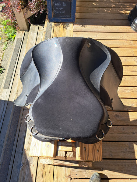 16.5" Thorowgood All Purpose English Saddle