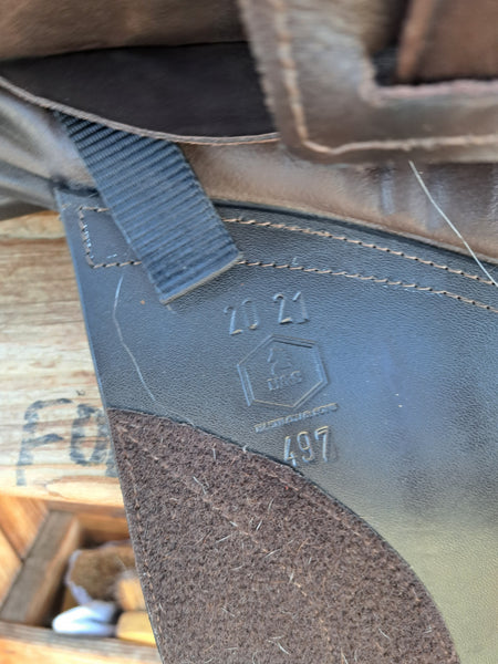 17" Hastilow & Sons Concept Jump Saddle