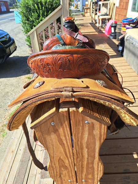 15" Stray Star Custom Roping Saddle Package