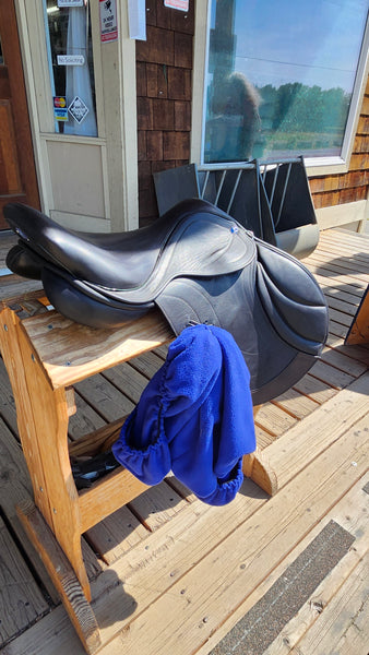 17" Hastilow & Sons Warwick Jump Saddle