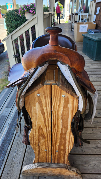 17" Fabtron Lightweight Trail Saddle