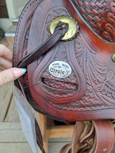ON TRIAL 15.5" Circle Y All Around Roping Saddle
