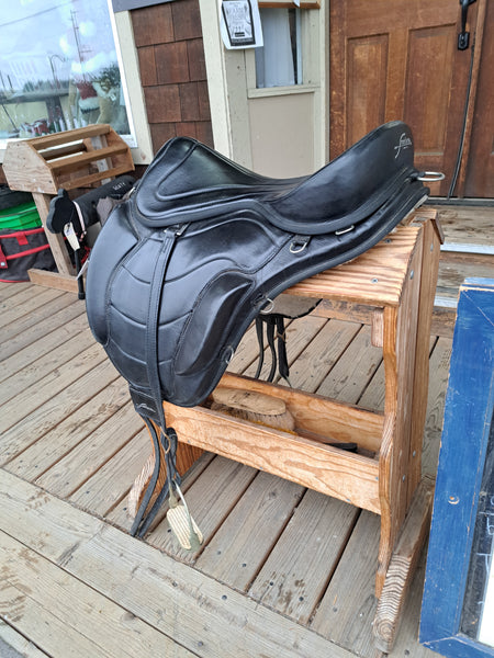 16" FreeForm SB Treeless Saddle