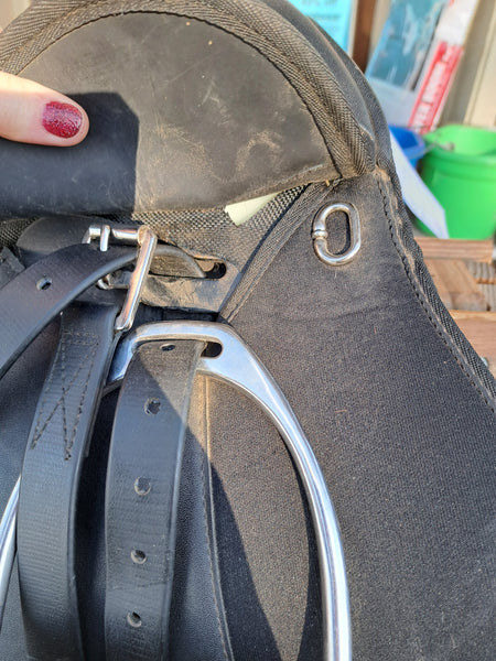 ON TRIAL 17" Thorowgood Griffin All Purpose English Saddle