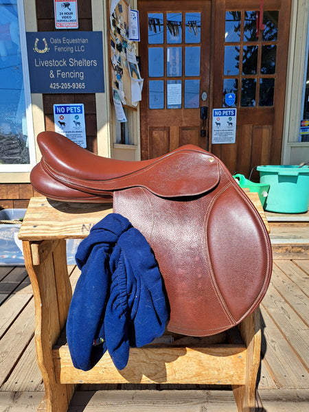 18" Collegiate Close Contact Jumping Saddle