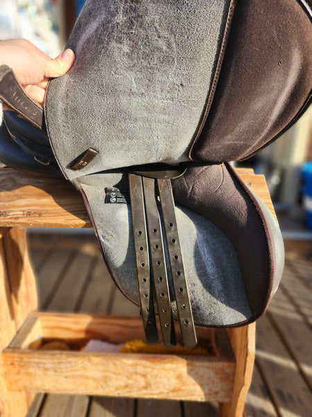 17" Wintec All Purpose English Saddle