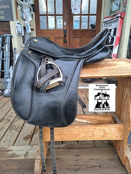 17.5" Stellar Saddlery Calypso Dressage Saddle