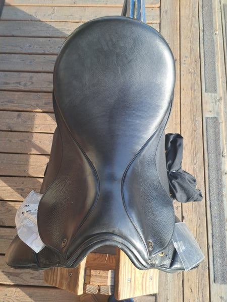 18.5" M. Toulouse Aachen Dressage Saddle