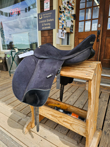 18" Wintec Pro Isabell Werth Dressage Saddle