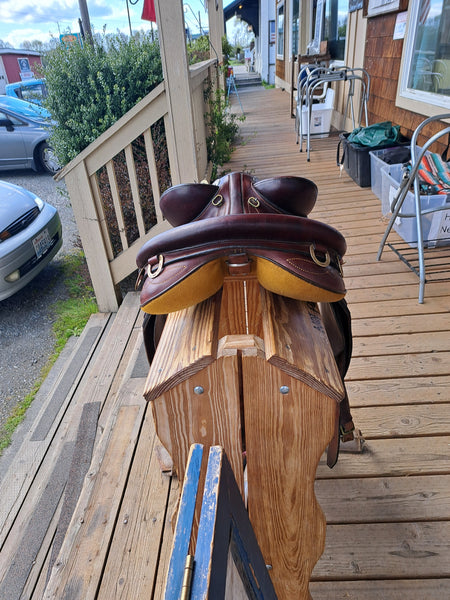 13.5" Australian Stockman Saddle