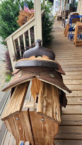 10" King Series Synthetic Western Saddle