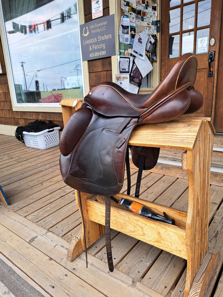 17.5" Custom Saddlery Wolfgang Solo Monoflap Dressage Saddle