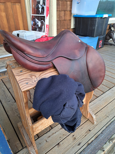 17.5 Antares Close Contact/Jump Saddle