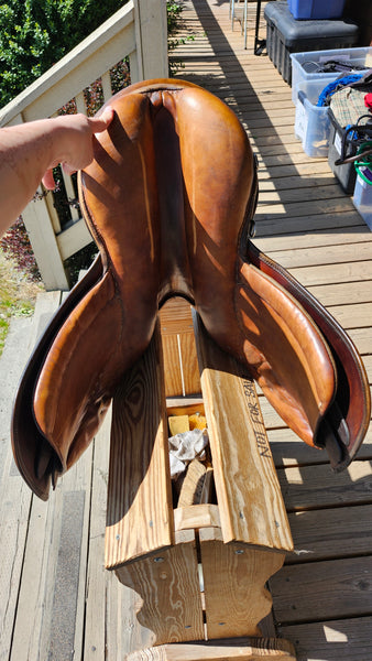 18" Stubben Parzival All Purpose English Saddle