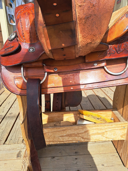 15" Texas Saddlery Roping Saddle