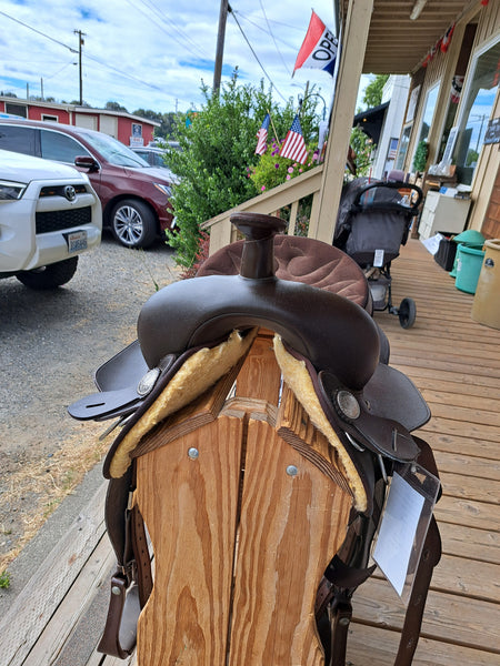 15" Wintec Synthetic Western Saddle