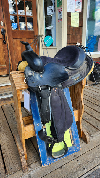 14" Circle P Synthetic Western Saddle