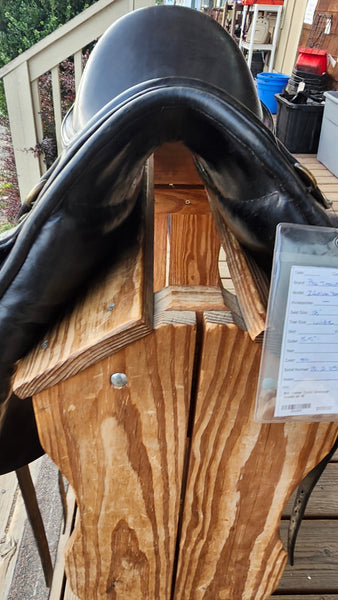 18" Pro Trainer Zurich Dressage Saddle