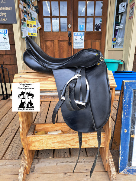 18" HDR Dressage Saddle