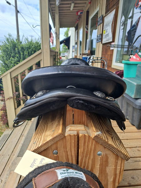 17" Friesian Marketplace Endurance Saddle