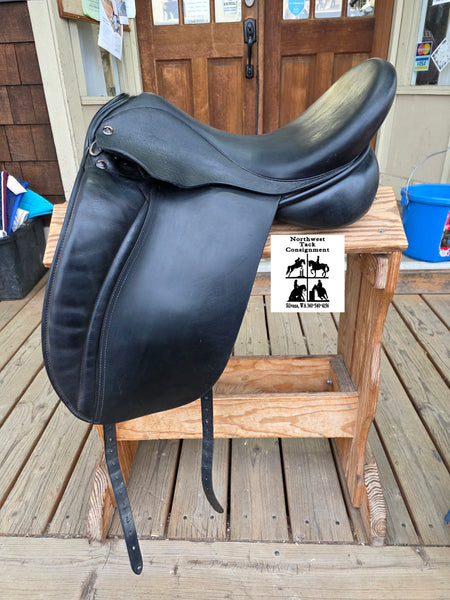 17.5" Hulsebos WB3 Dressage Saddle